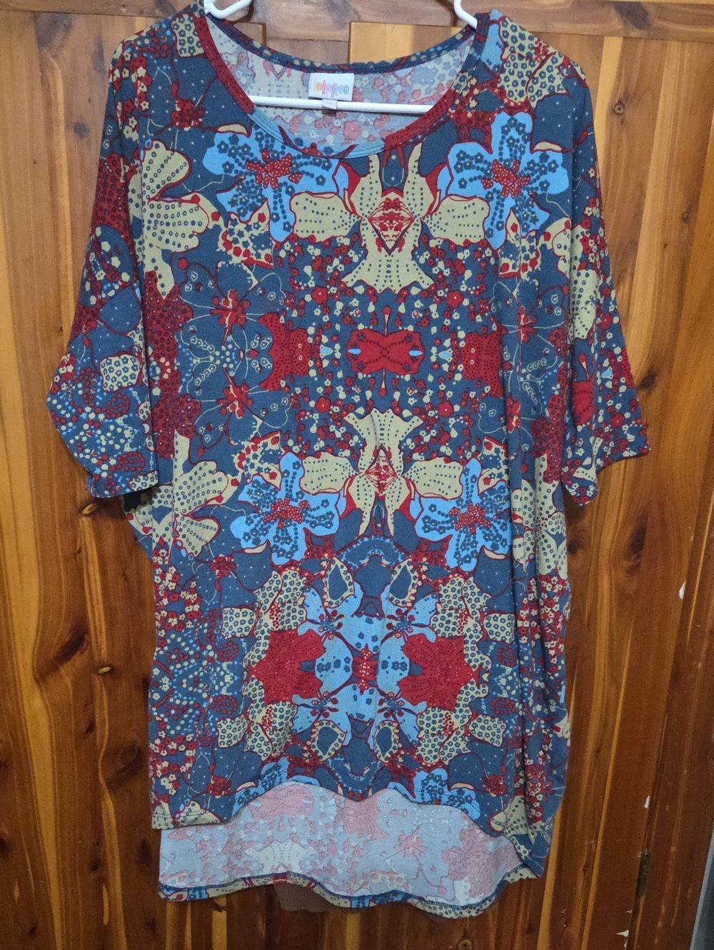 LuLaRoe Irma Tunic